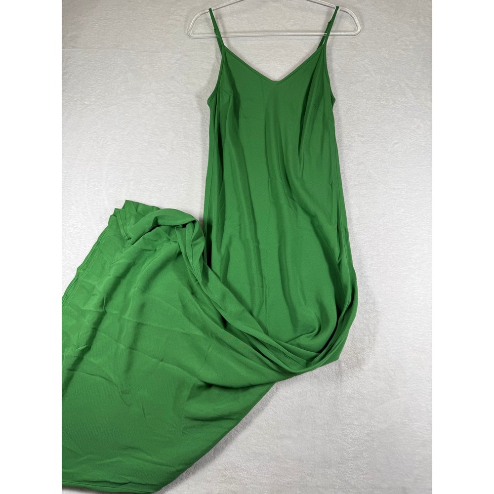 Shop Shani Green Maxi Dress V-Neck Adjustable Spaghetti Straps‎ Solid Crepe S